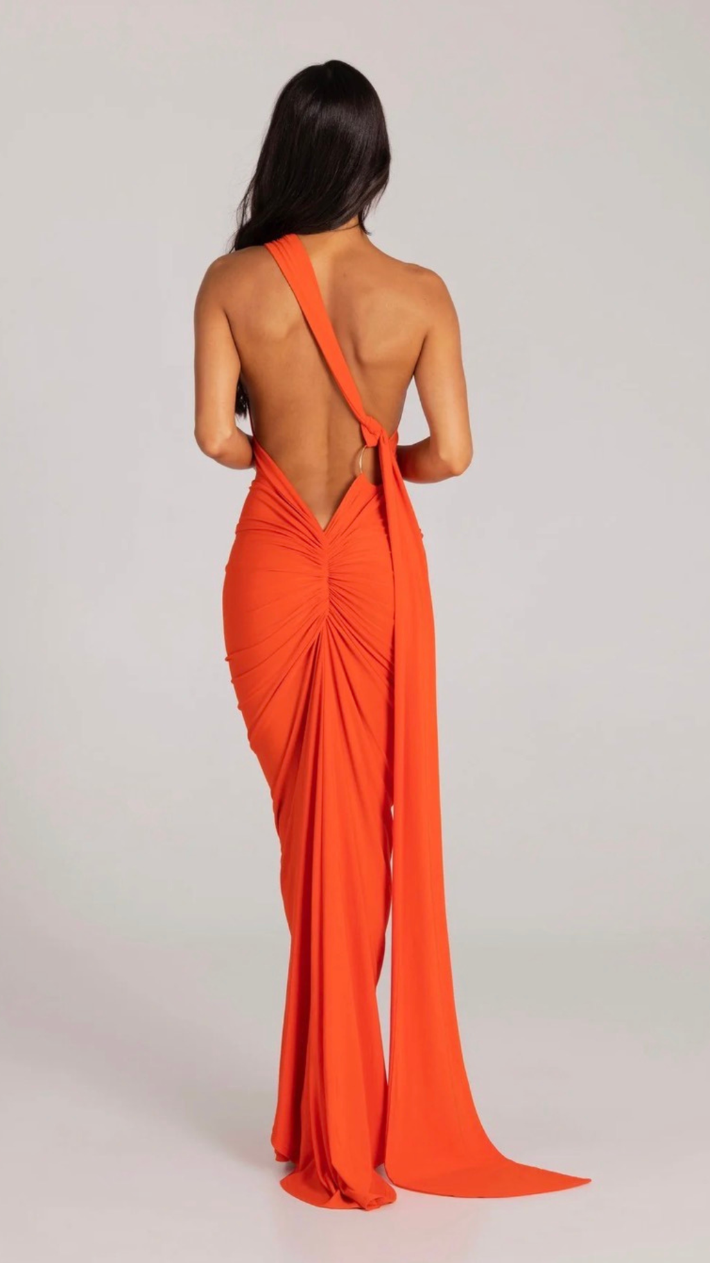 Veloura Elegantes Maxikleid mit einem Träger