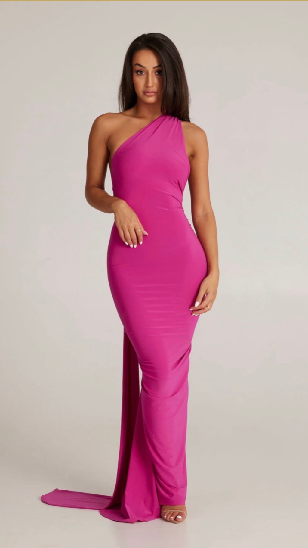 Veloura Elegantes Maxikleid mit einem Träger