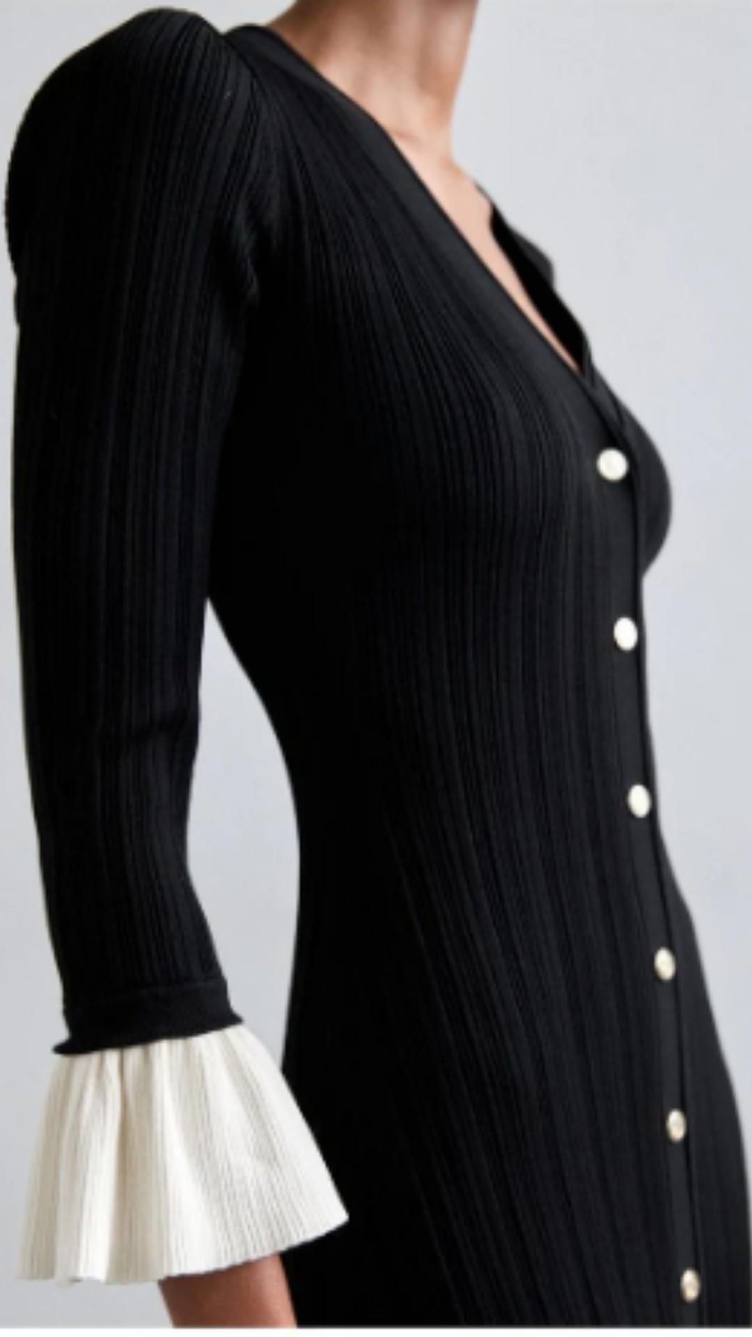 Elegance Noir Maxikleid mit Knöpfen