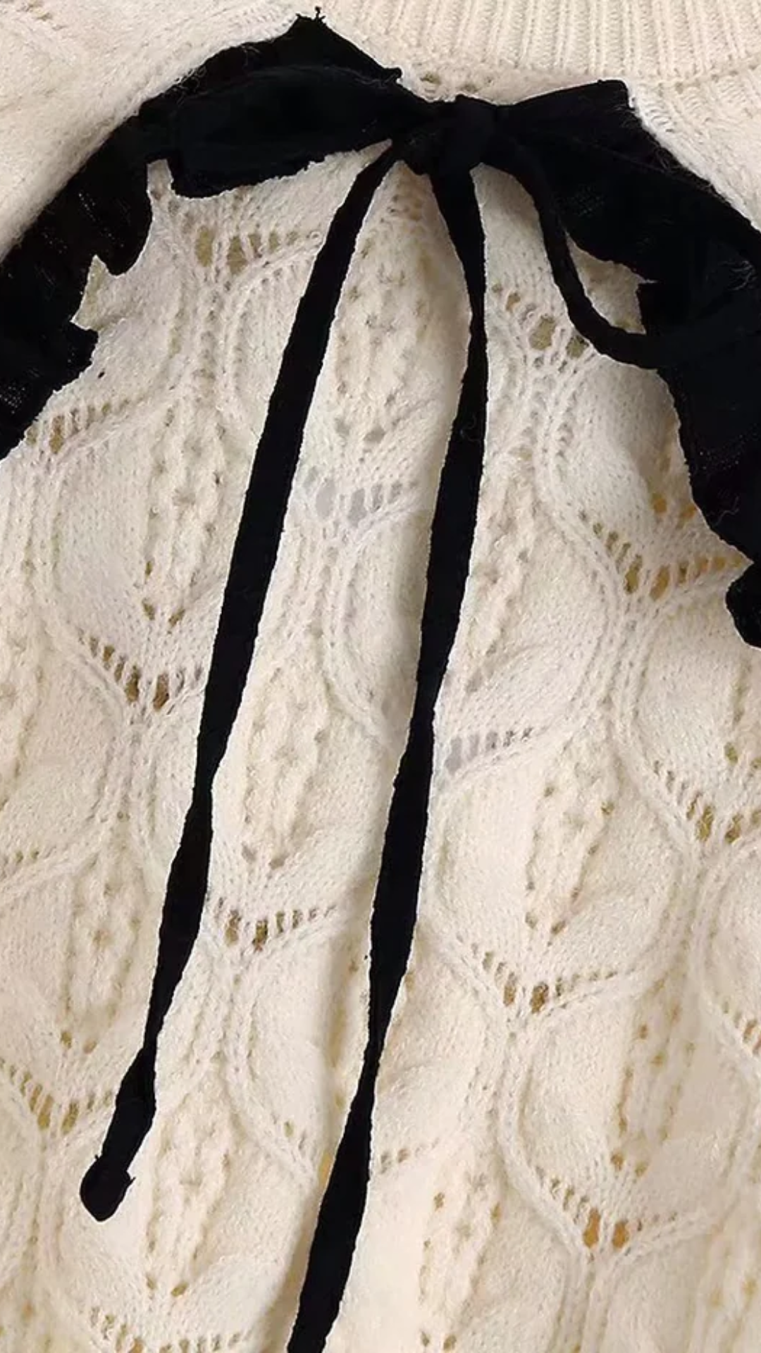 Elviane – Bow Knit Sweater